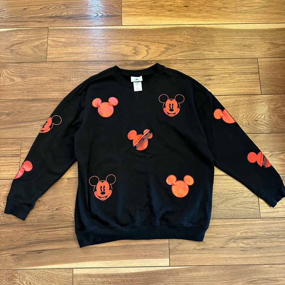 Disney sweatshirt